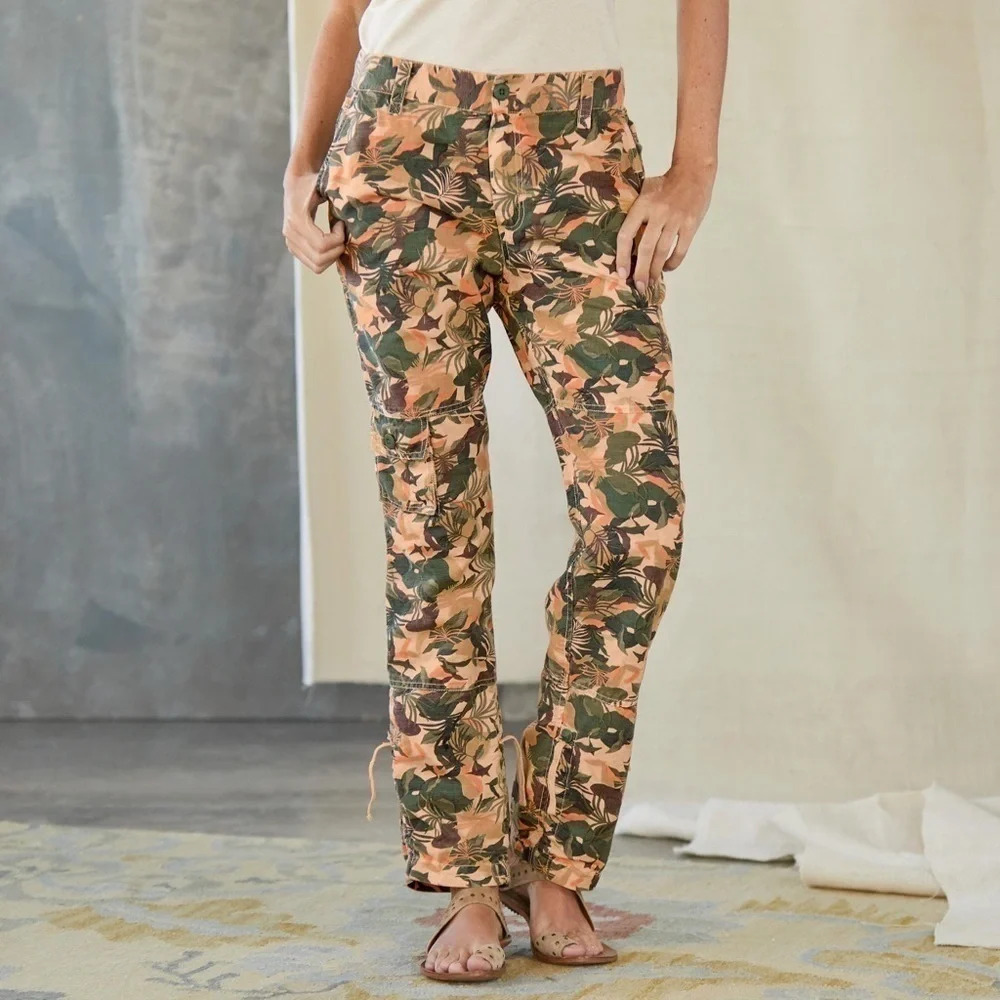 Sundance Lagoon Camo Pants size 2 petite